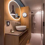 Gutshotel Menterschwaige - Heritage Boutique With Timless Elegance 4*