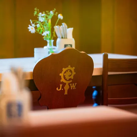 Augustiner Gutshof Menterschwaige Hotell *
