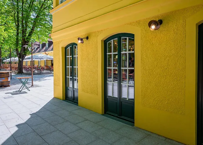 Ξενοδοχείο Gutshotel Menterschwaige - Heritage Boutique With Timless Elegance Μόναχο