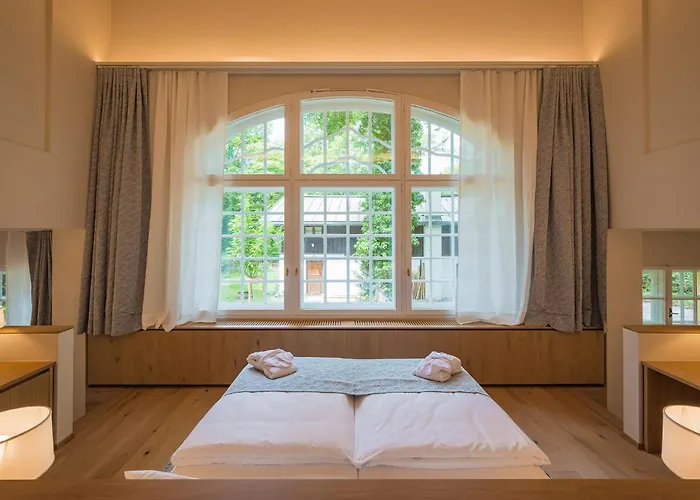 Gutshotel Menterschwaige - Heritage Boutique With Timless Elegance Ξενοδοχείο Μόναχο